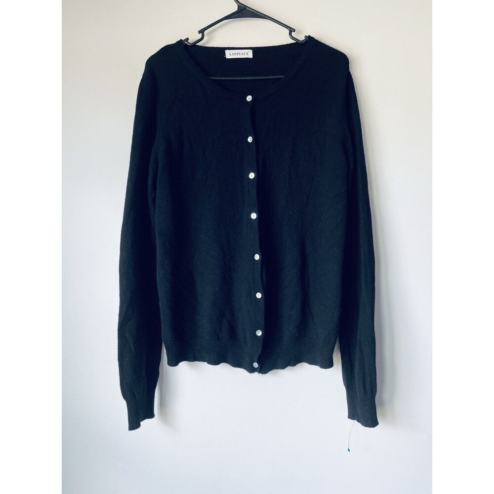 100% Wool (First Class) Elegant Black Cardigan. Size: XL ; Fit: M/L